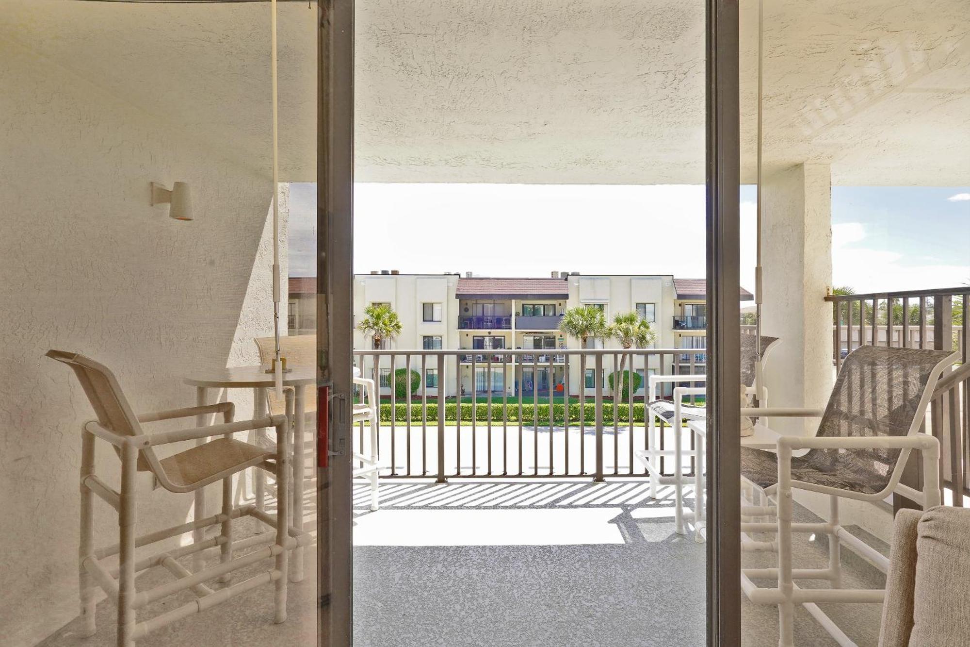 Cape Winds Resort Cape Canaveral Exterior foto